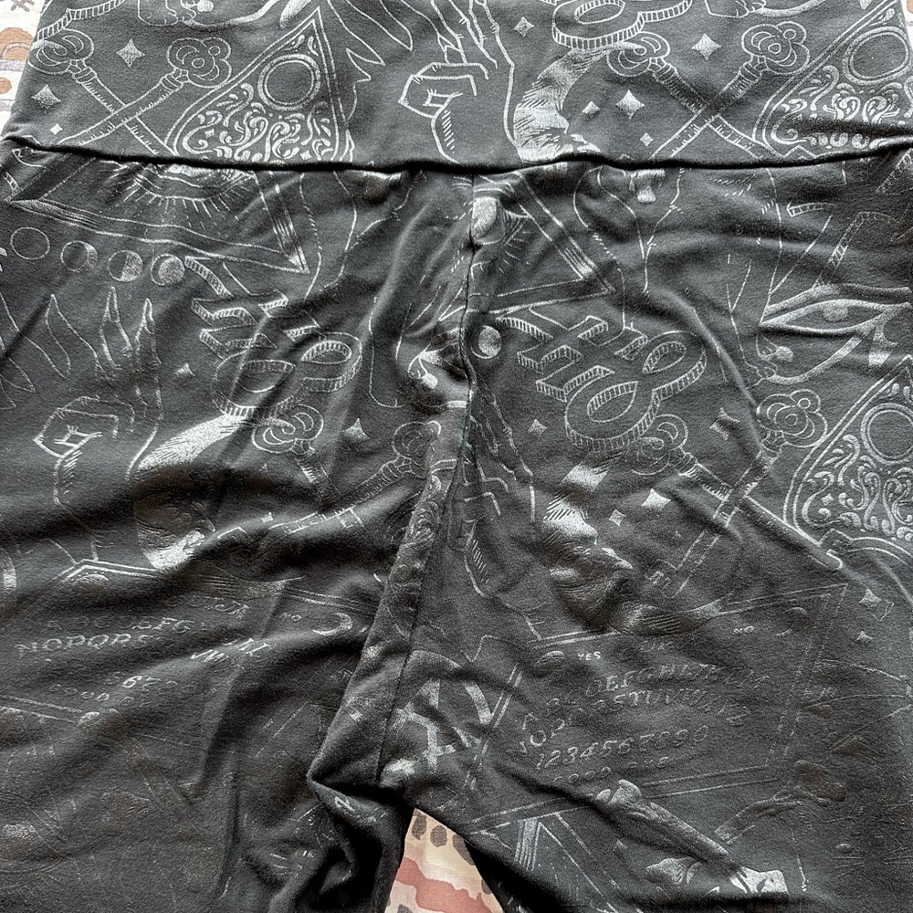 Killstar Black on Black High-Waisted Leggings - Picture 4 of 7